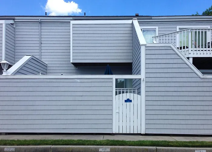 Hidden Harbour Apartment *